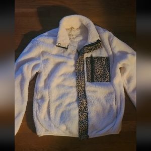 Hem & Thread Fleece Sherpa NWT, Small